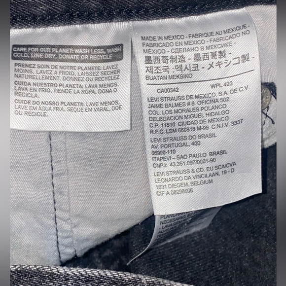 LEVI’S | 501 Black Denim Cut Off Shorts | Size 26 - Picture 5 of 6